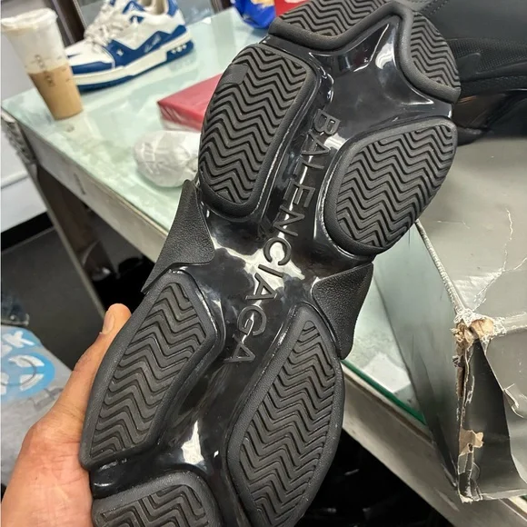 Balenciaga Triple S Sneakers Clear Sole Dark Grey Size 44 Pre Owned Used - Picture 13 of 14